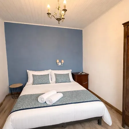 Charming Near Beaches & Center